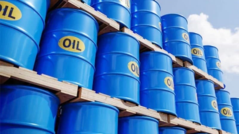 বিশ্ববাজারে বড় ব্যবধানে কমল তেলের দাম